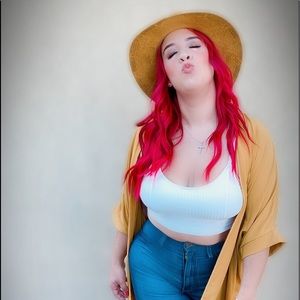 Meet your Posher, Rosalie